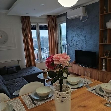 Apartman Milla Lux Novi Sad Bagian luar foto